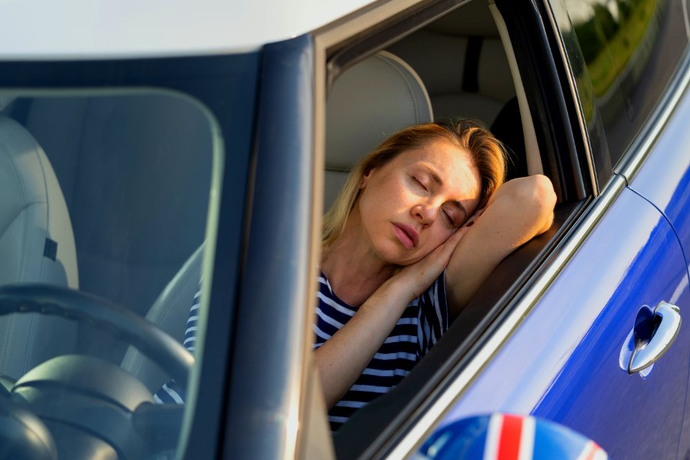 Im Auto schlafen Sicherheit & Tipps Guide